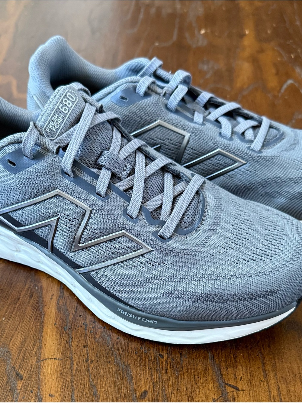 New Balance Men's Fresh Foam 680 Running Shoes - Gray Size 9 Wide Width